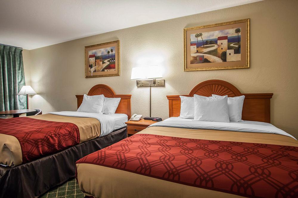 Economy Inn & Suites Ганнибал Экстерьер фото