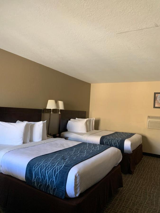 Economy Inn & Suites Ганнибал Экстерьер фото
