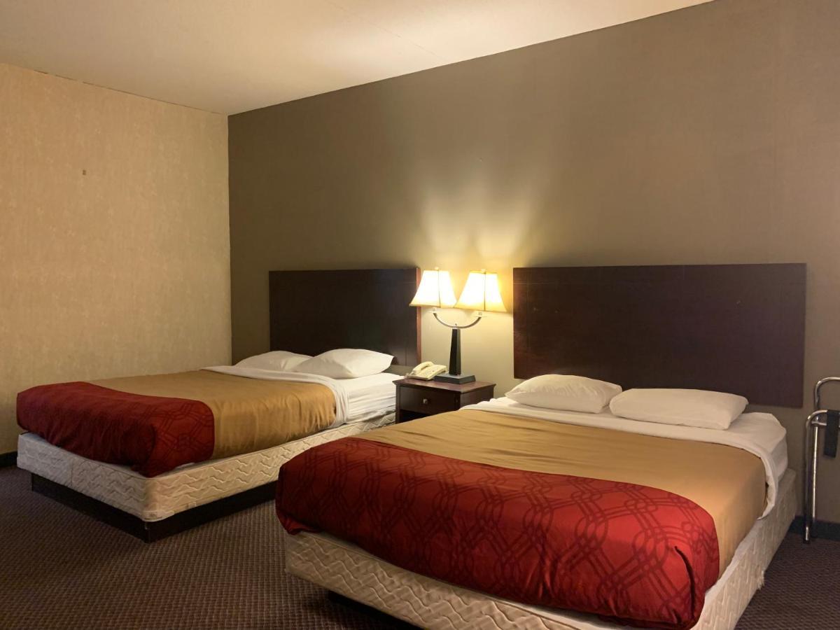 Economy Inn & Suites Ганнибал Экстерьер фото